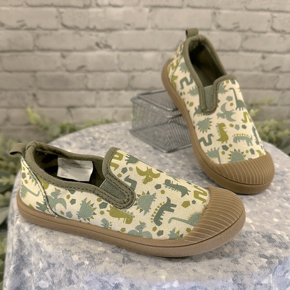 CAT & JACK Dino Print Tan and Green Canvas Slip-Ons - Little Boys 10M 💚 NWOT